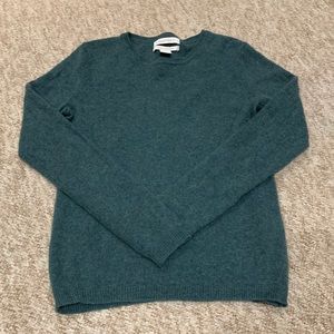 Green cashmere sweater